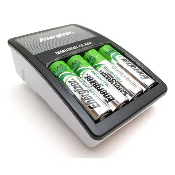 Energizer Maxi Charger + 4 x R6/AA 2000 mAh - Image 2